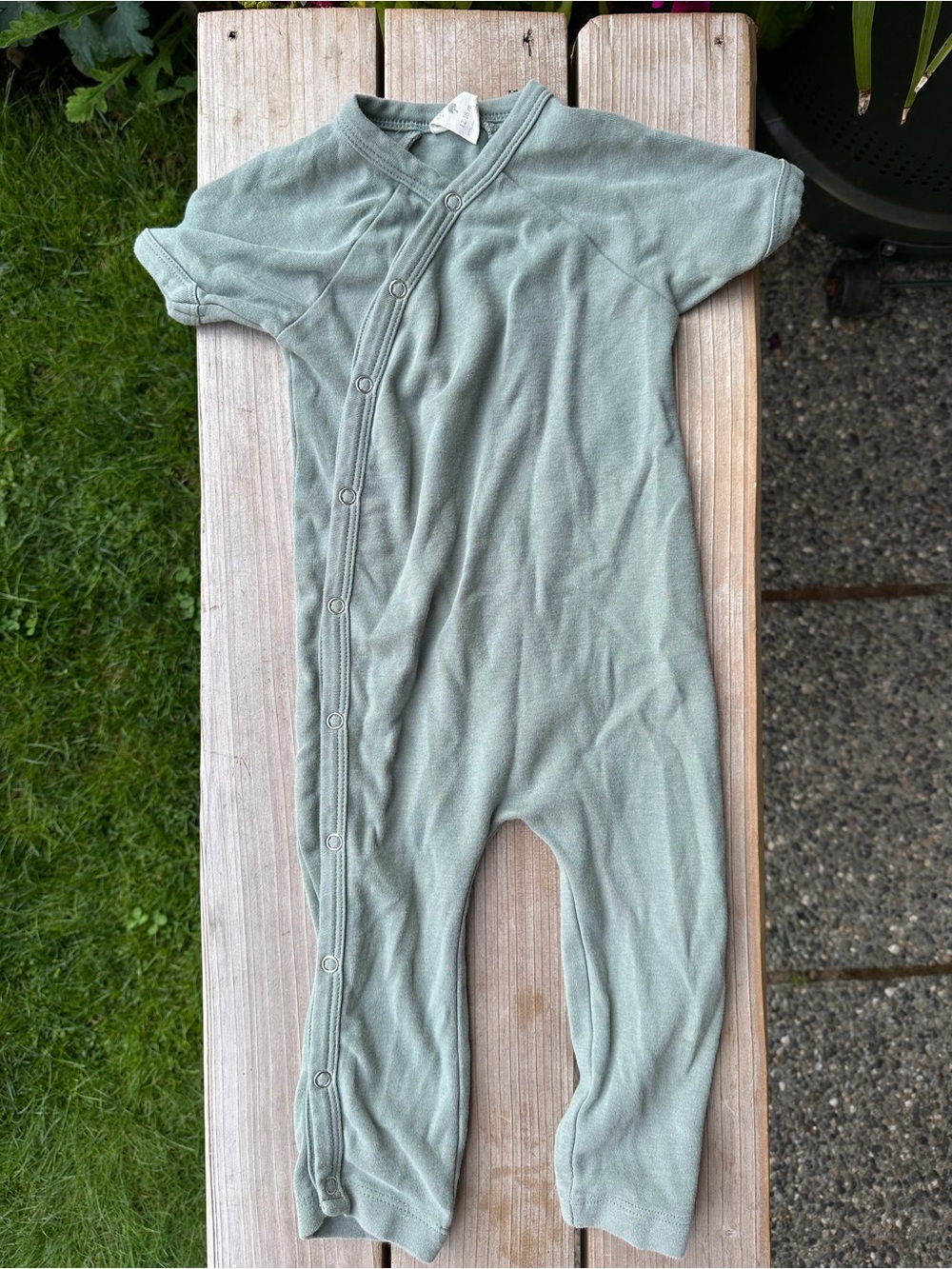 kate quinn Sage Green Short-Sleeve Baby One-Piece Romper